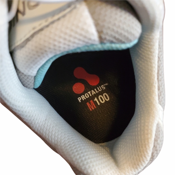 NEW Vionic Walker Classic Leather Sneaker - Picture 8 of 9